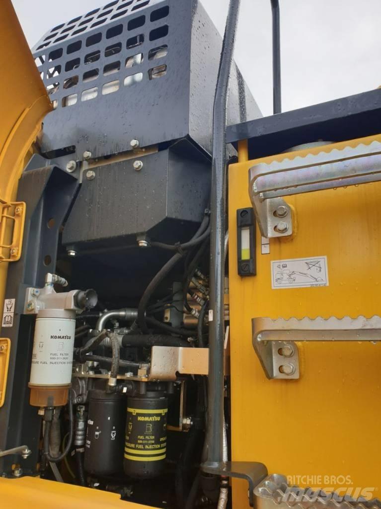 Komatsu PW148-11EO 轮式挖掘机