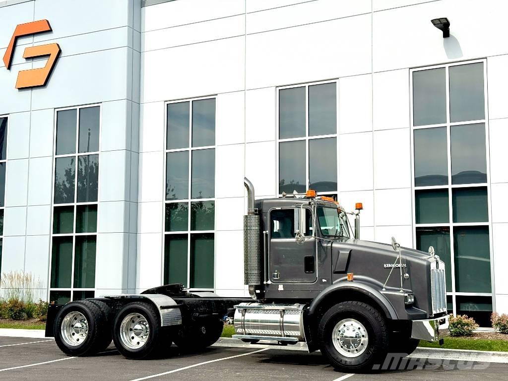 Kenworth T 800 牵引车