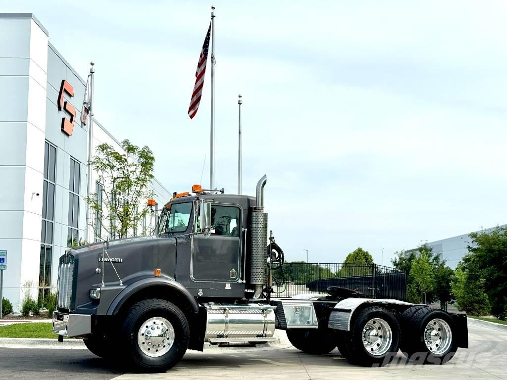 Kenworth T 800 牵引车
