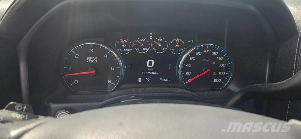 GMC Denali Sierra 汽车