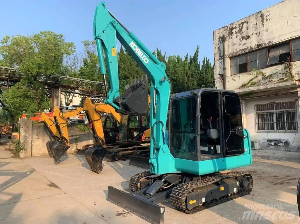 Kobelco SK80D 中型挖掘机
