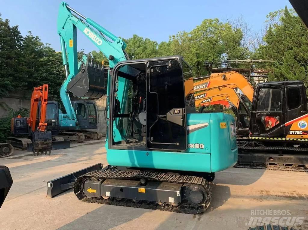 Kobelco SK80D 中型挖掘机