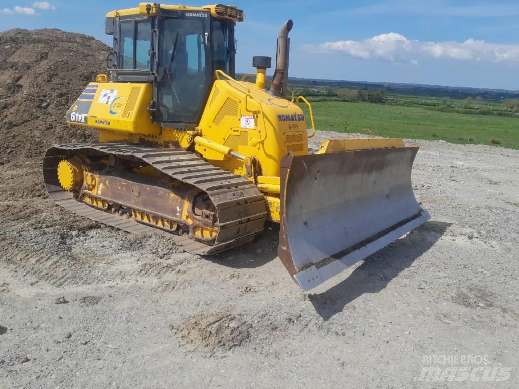 Komatsu D61 PX-24 履带式推土机