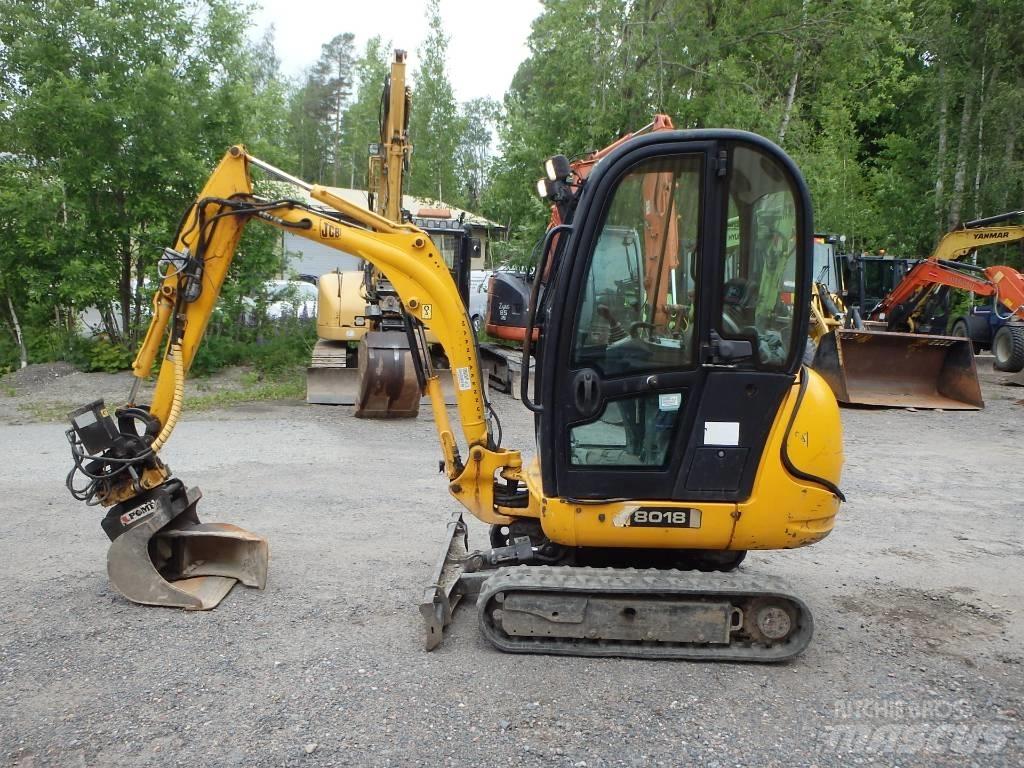 JCB 8018 Engconilla 小型挖掘机