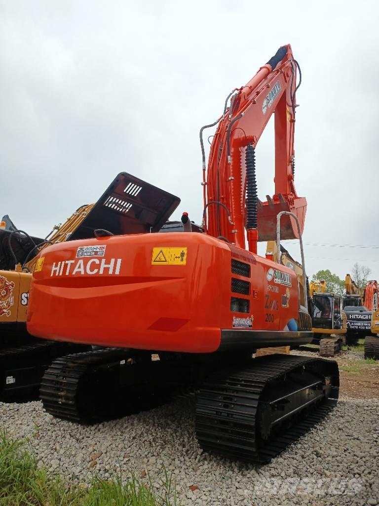 Hitachi ZX 200-3 履带挖掘机
