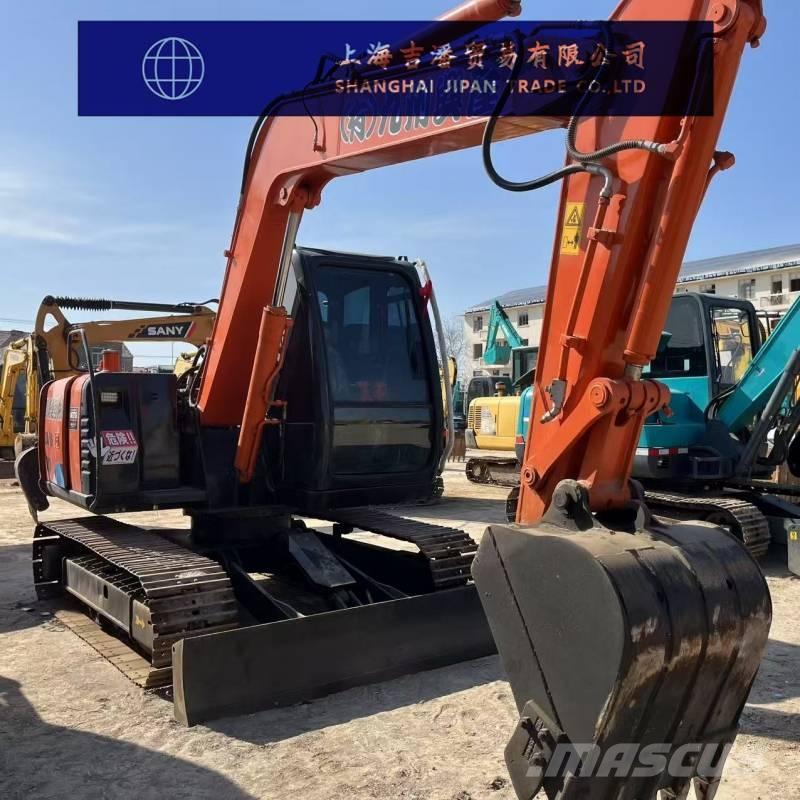 Hitachi ZX 70 中型挖掘机