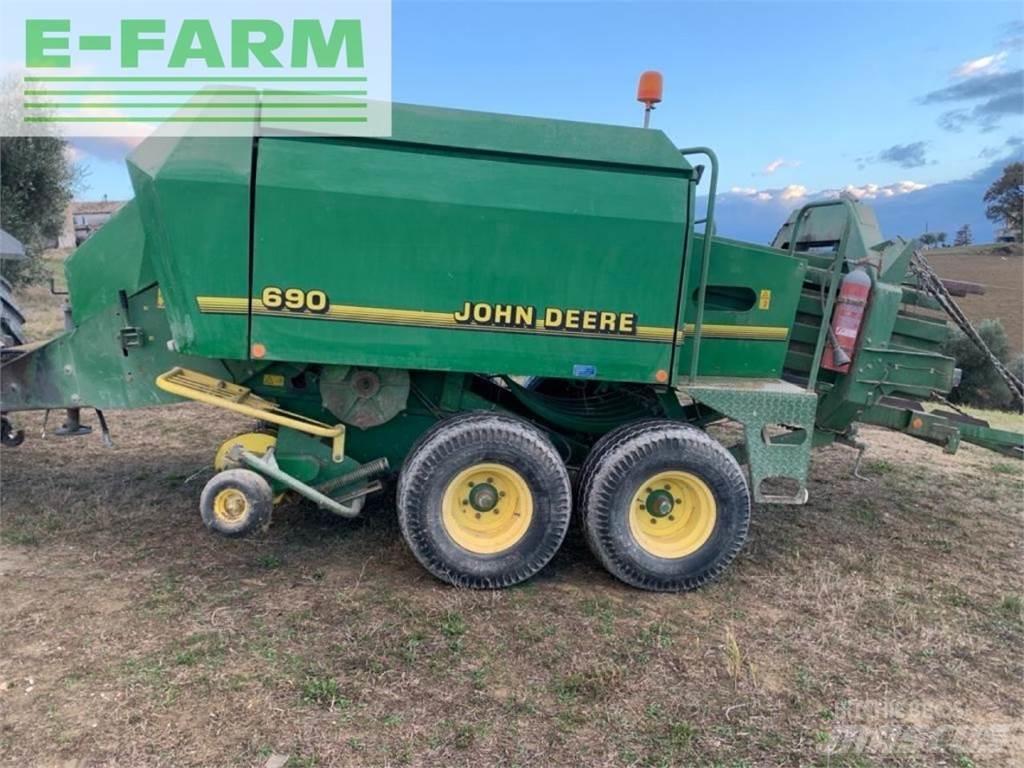 John Deere 690 方捆打捆机
