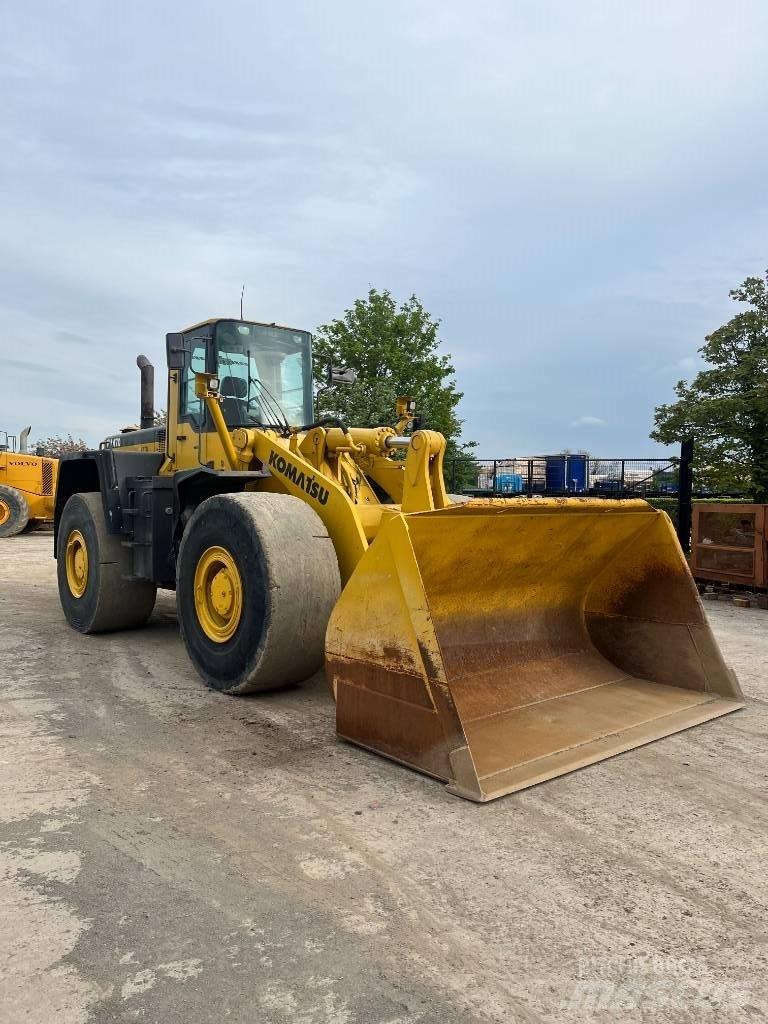 Komatsu WA 470-3H 轮式装载机