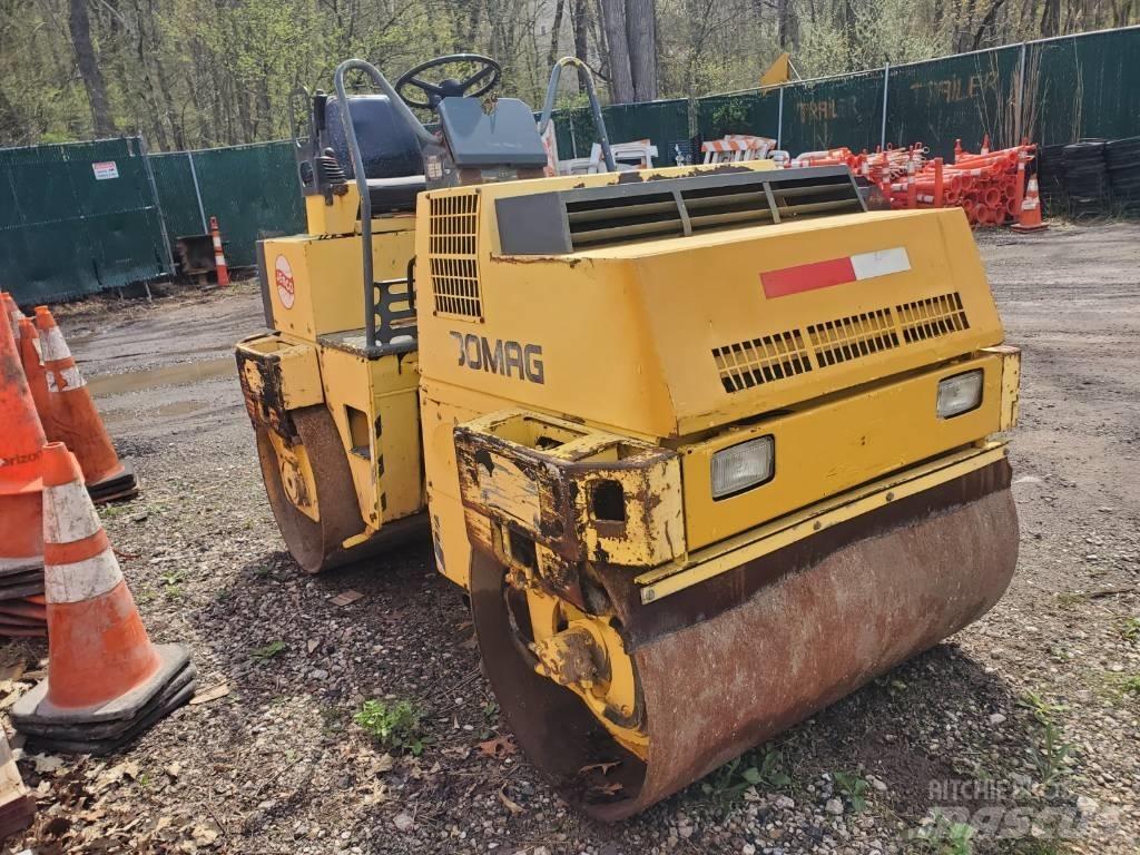 Bomag BW121 AD-2 双轮压路机