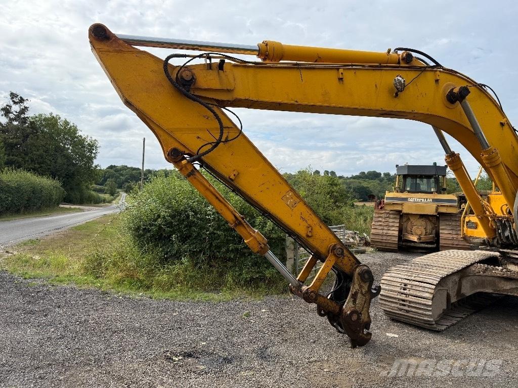 JCB JS 240 LC 履带挖掘机