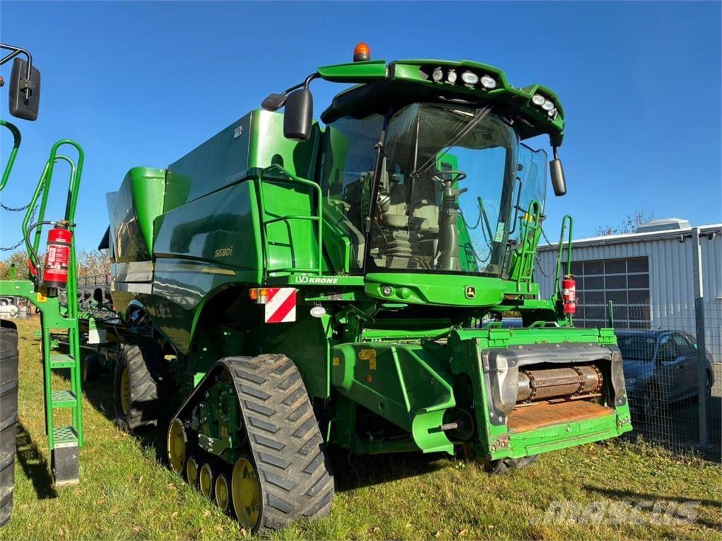 John Deere S680 联合收割机