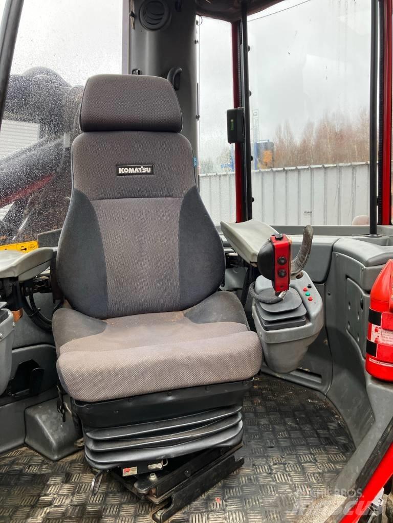 Komatsu 931.1 收割机