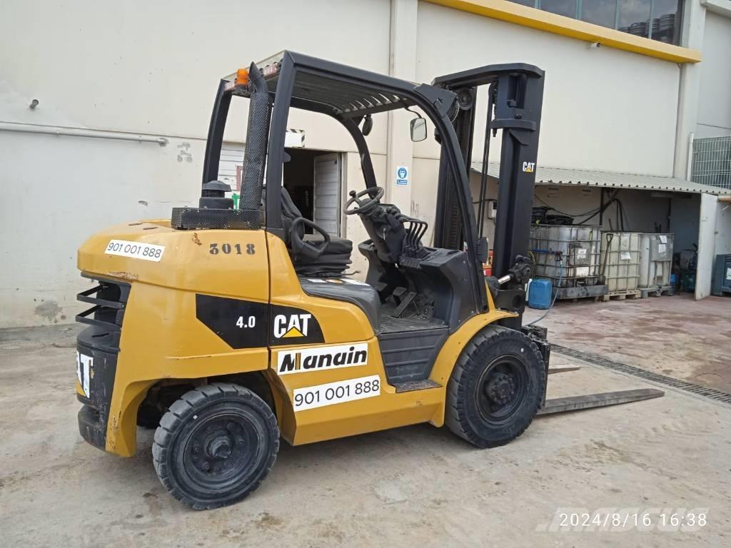 CAT DP 40 柴油叉车