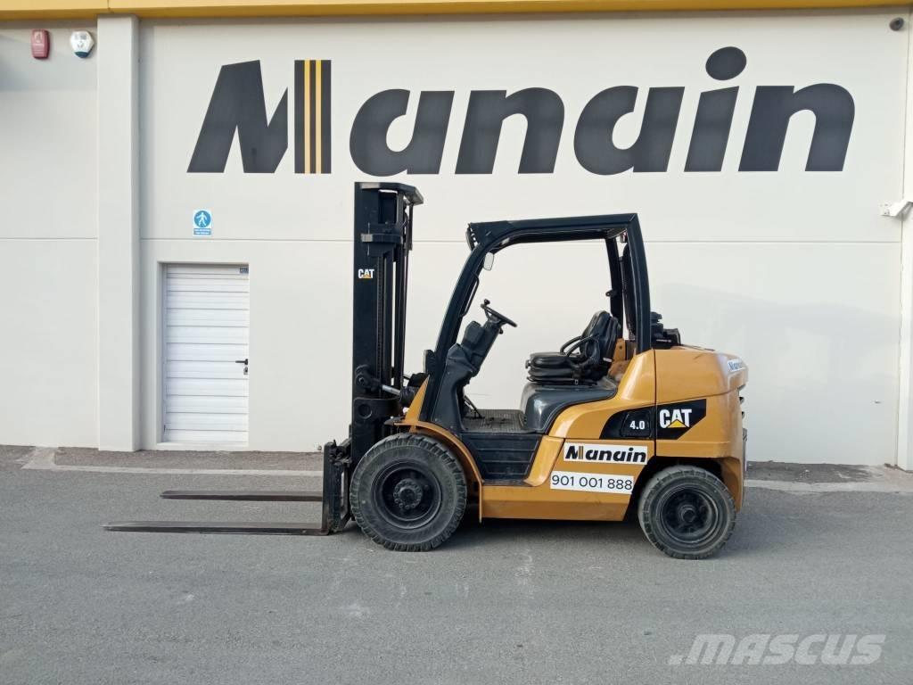 CAT DP 40 柴油叉车