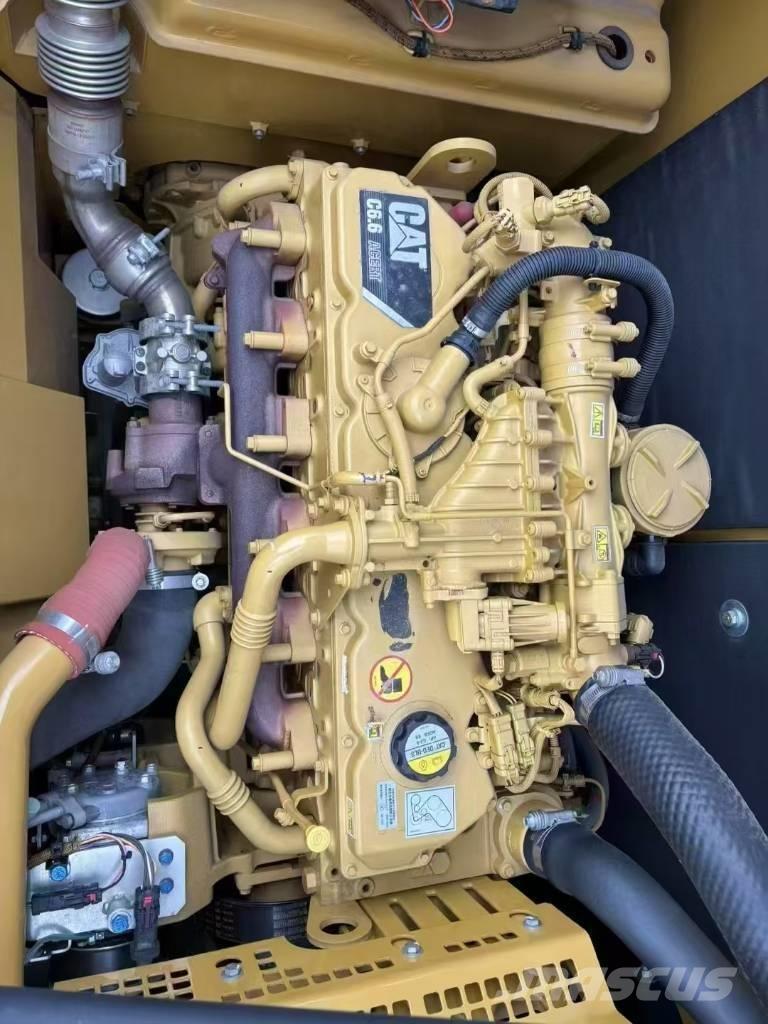 CAT 320 E 履带挖掘机