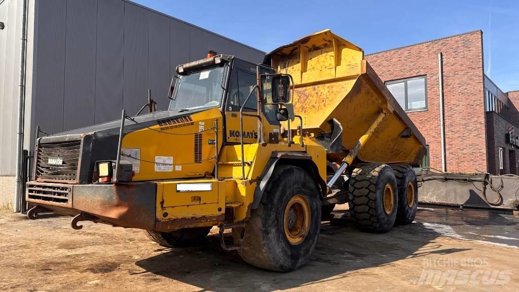 Komatsu HM 400-2 铰接式自卸车
