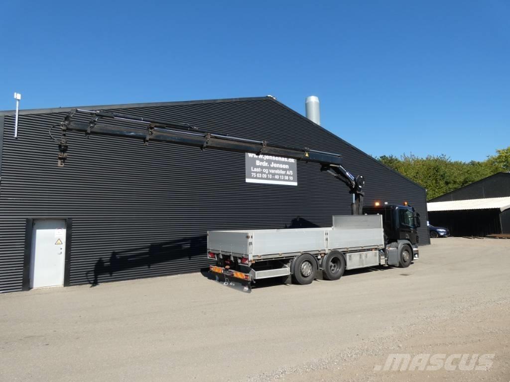 Scania P 370 起重车