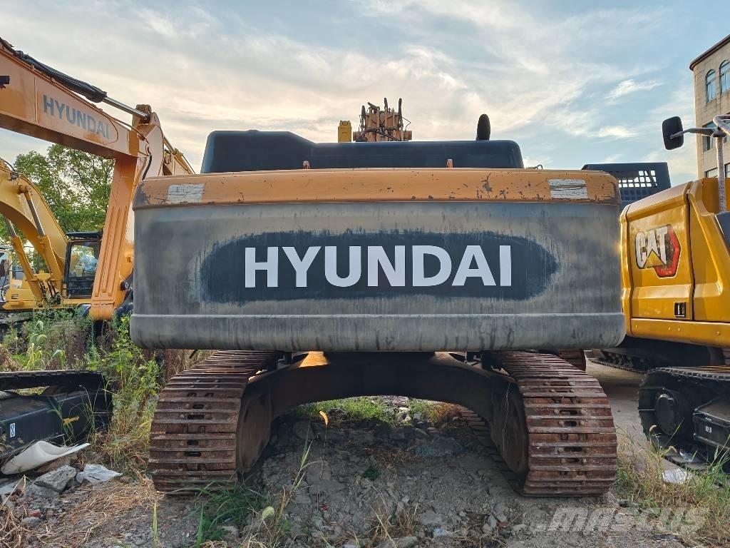 Hyundai R300LC-9S 履带挖掘机