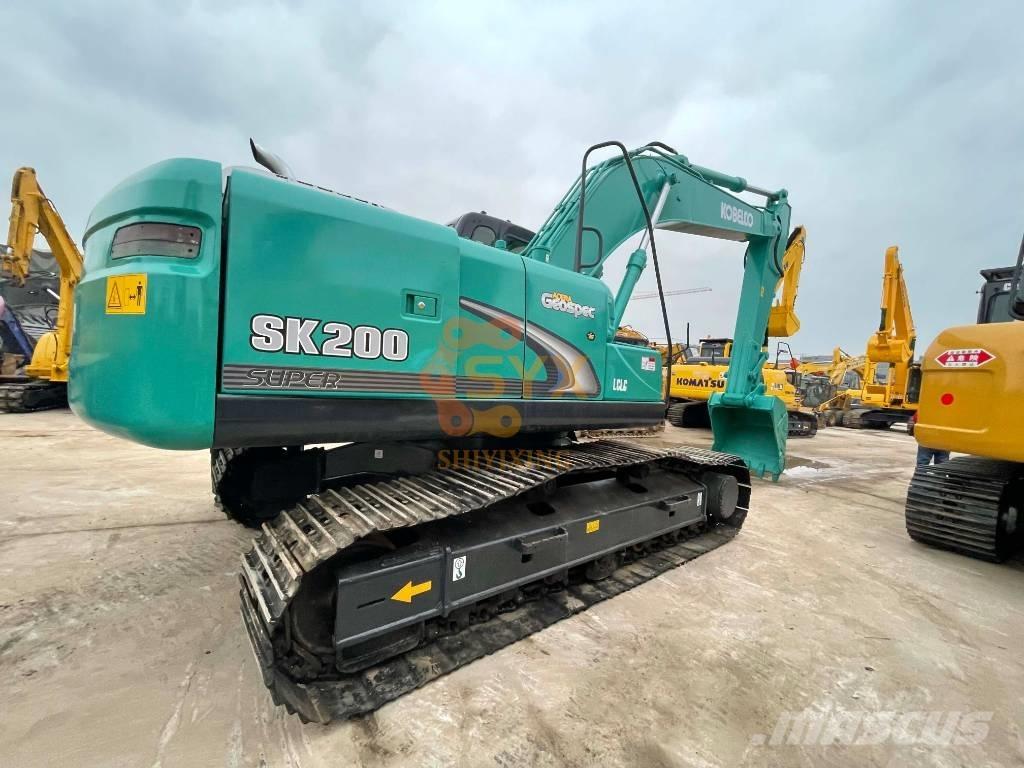 Kobelco SK 200 履带挖掘机
