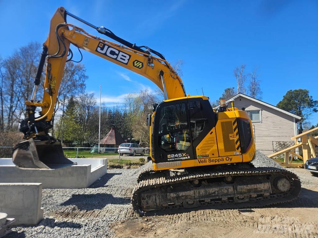 JCB 245 XLR 履带挖掘机
