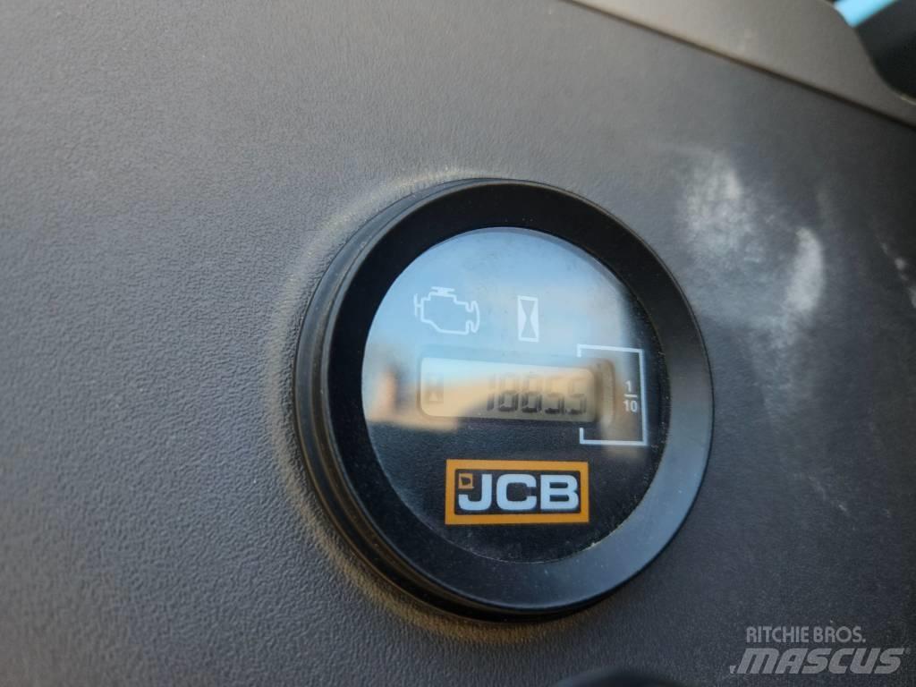 JCB 245 XLR 履带挖掘机