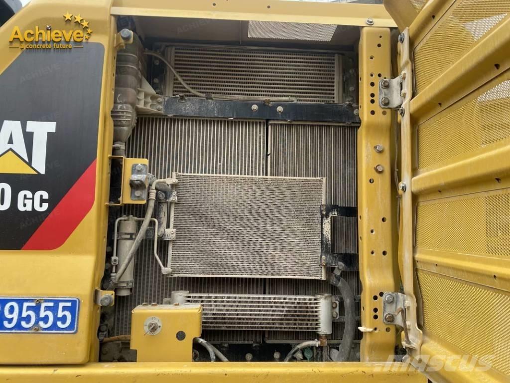 CAT 320GC 履带挖掘机