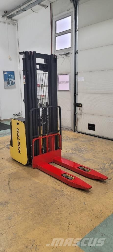 Hyster S 1.4 AC 行走式堆垛机