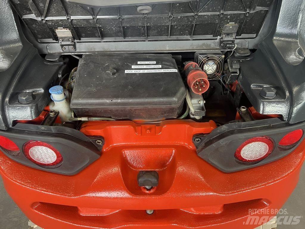 Linde E30L-01 电动叉车