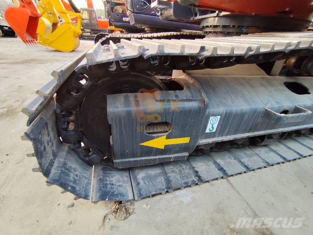 Doosan DX 225 LC 履带挖掘机