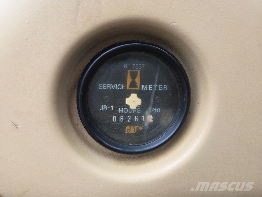 CAT 320BL 履带挖掘机