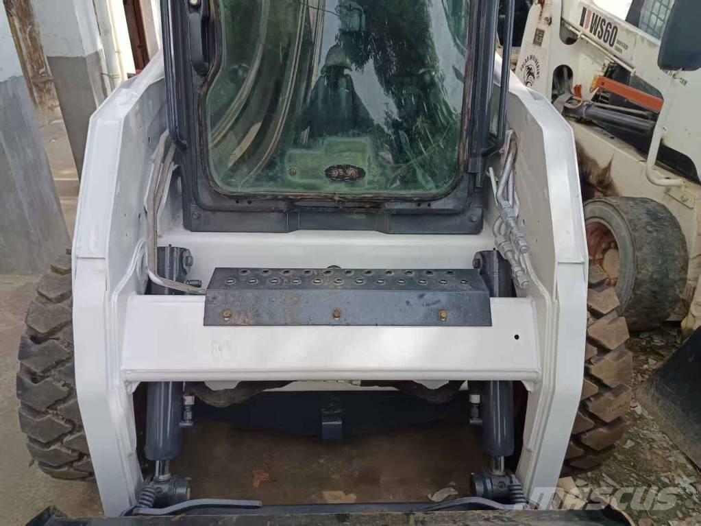 Bobcat S160 滑移装载机