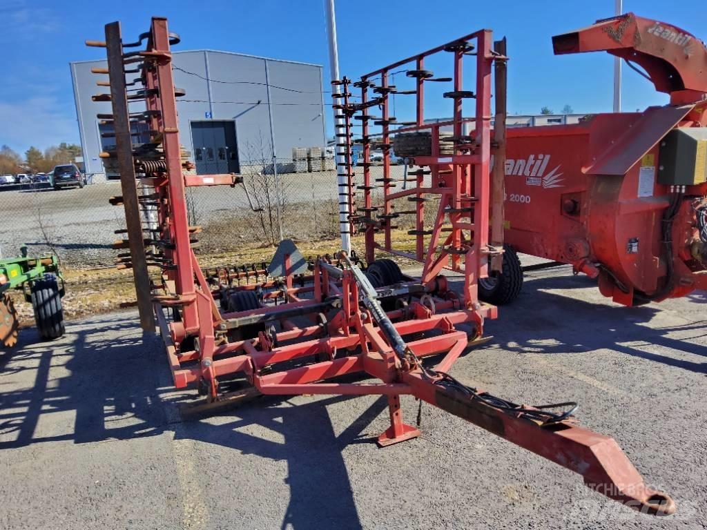 Väderstad NZA600 钉齿耙