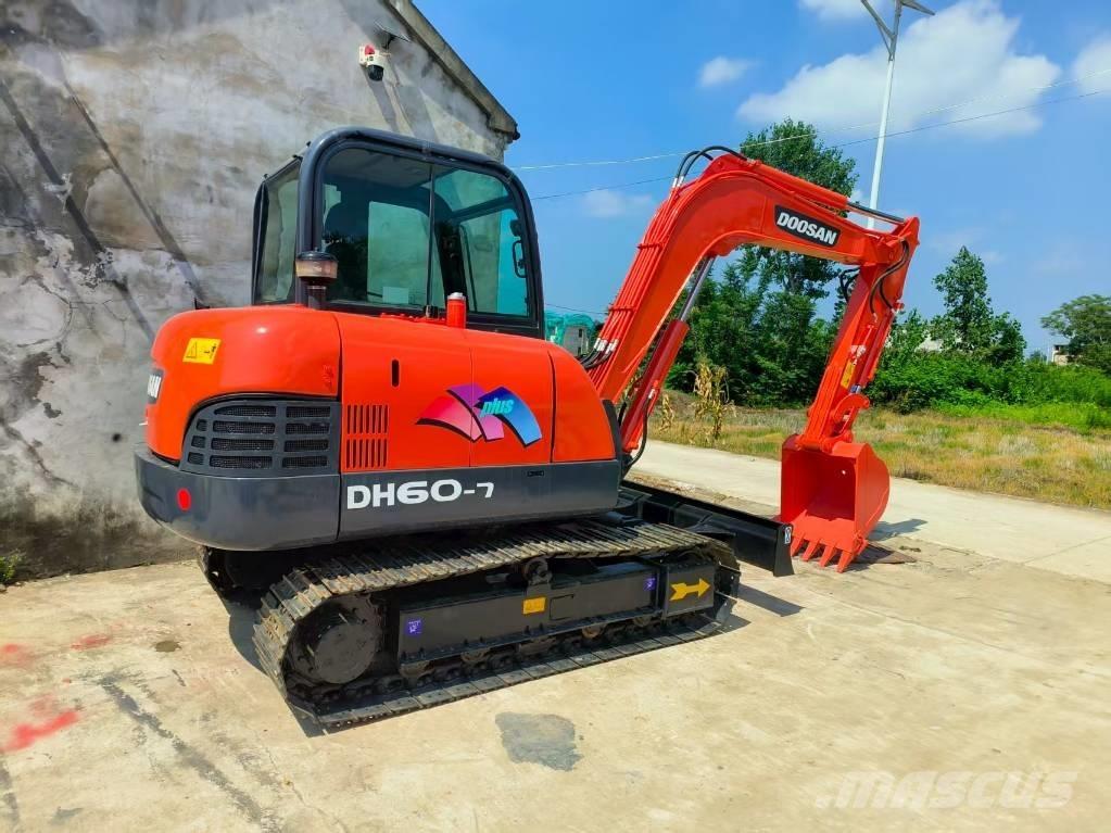 Doosan DH 60 小型挖掘机