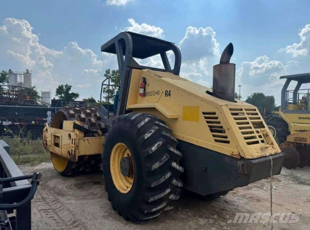 Bomag BW 211 P D-3 单轮压路机