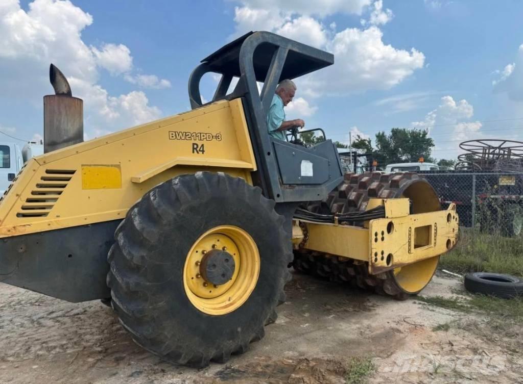 Bomag BW 211 P D-3 单轮压路机