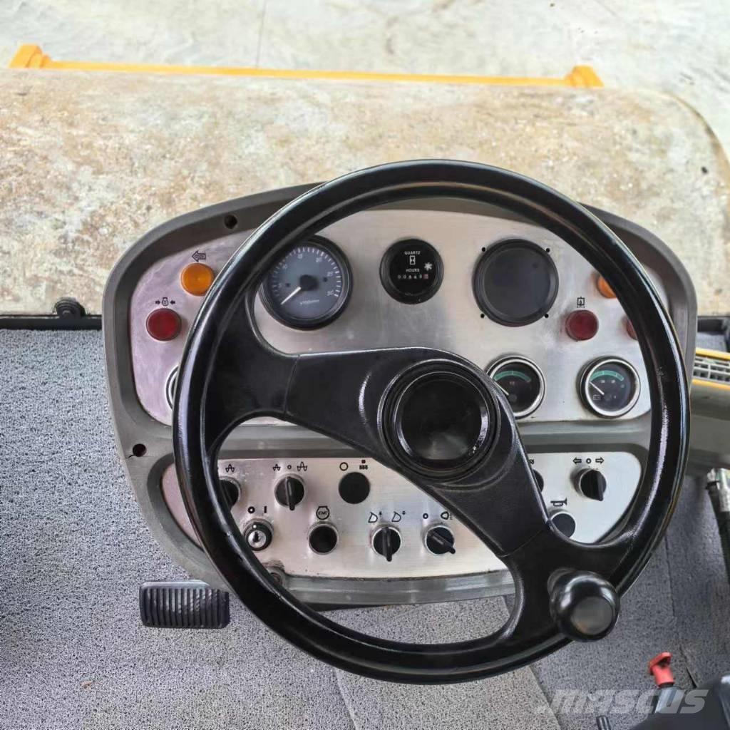 XCMG XS 223 J 单轮压路机