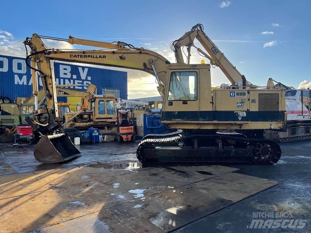 CAT 225 履带挖掘机