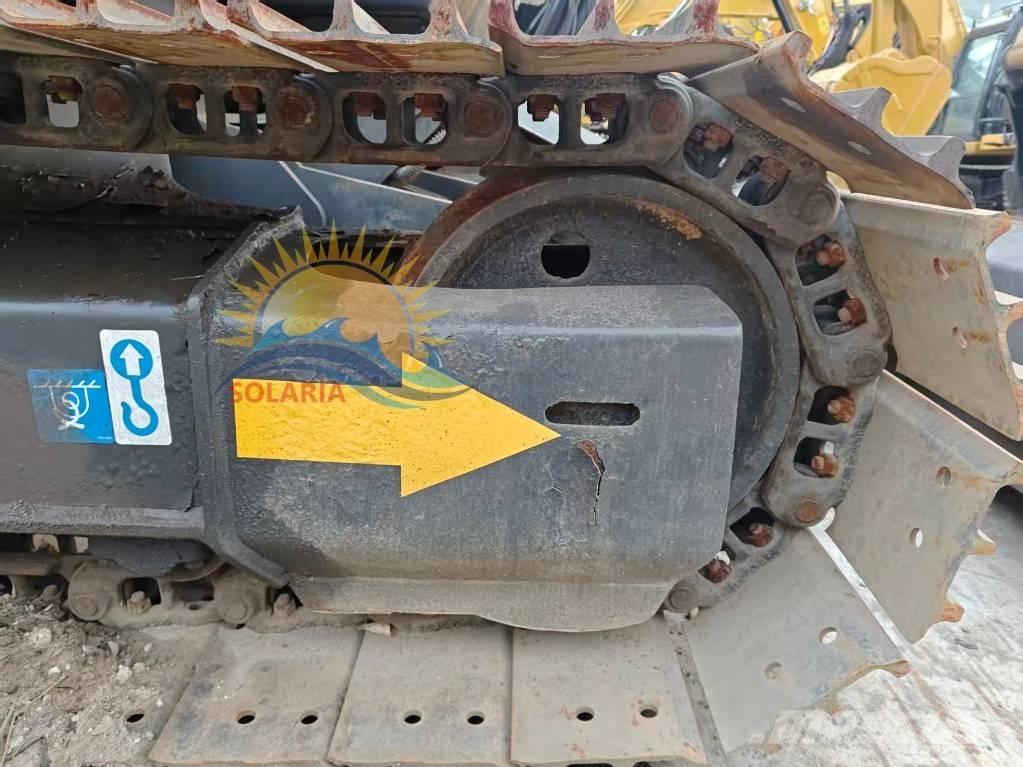 Hitachi ZX 70 中型挖掘机