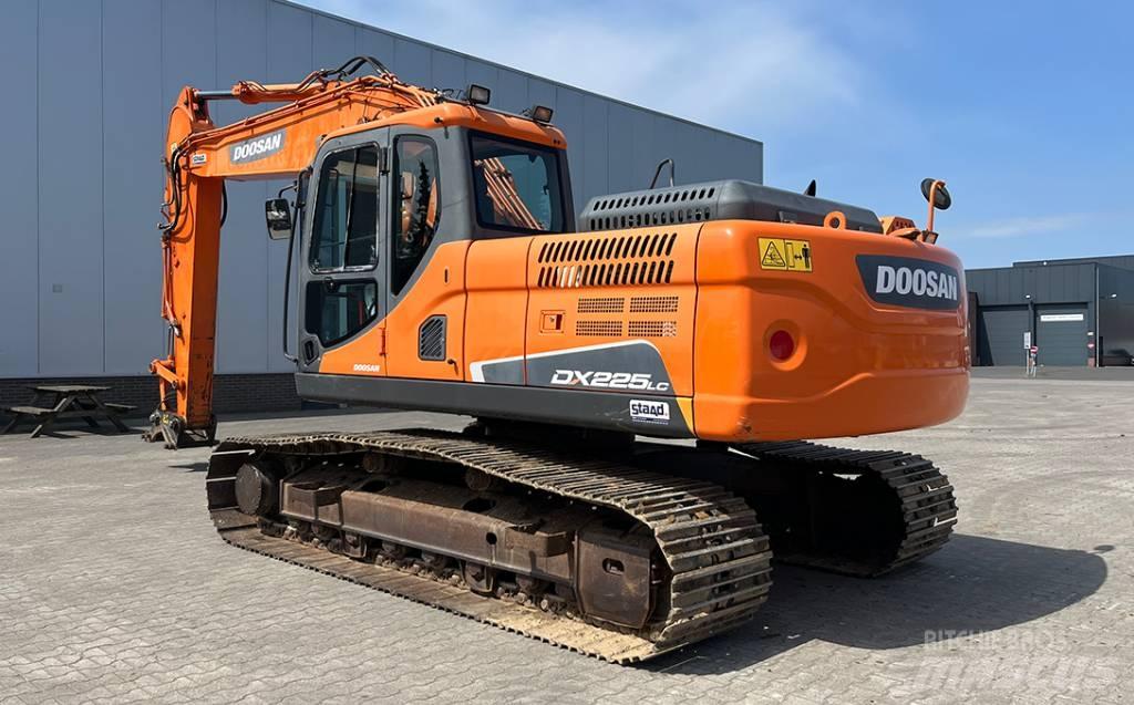 Doosan DX 225 LC-3 履带挖掘机