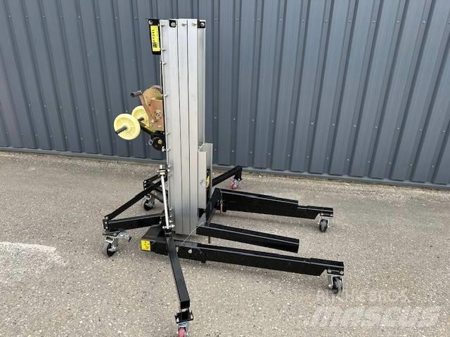 Rees Lift SML3,3 其他升降机和高空作业平台
