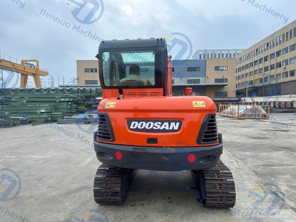 Doosan DX 60 小型挖掘机