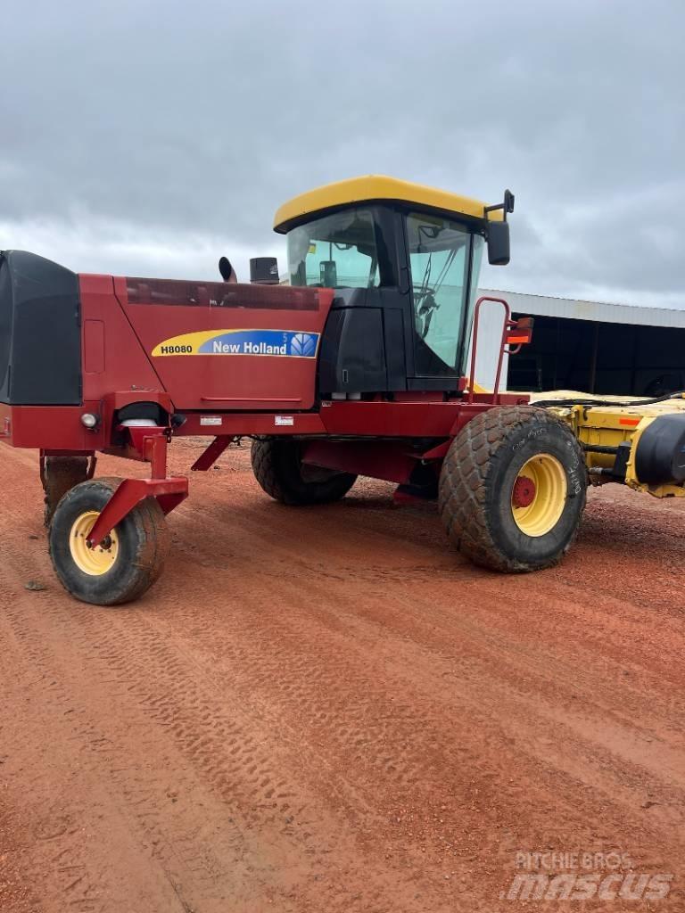 New Holland H8080 收割机