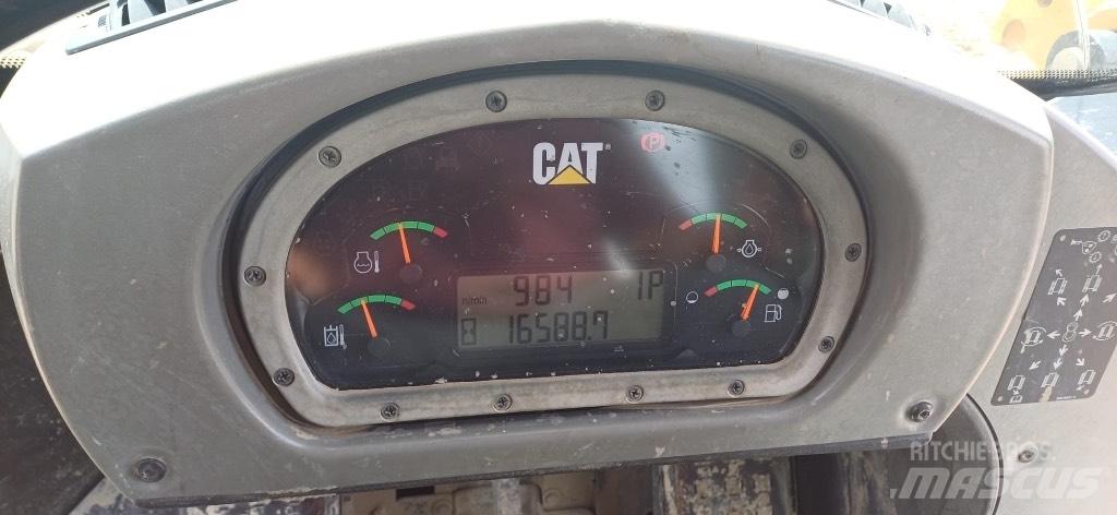 CAT 963 D 履带式装载机