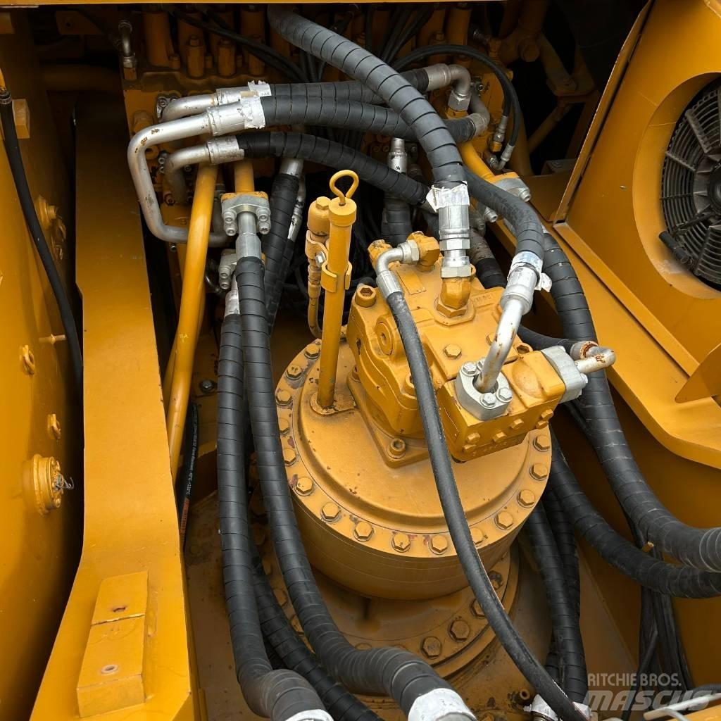 CAT 330D2 履带挖掘机