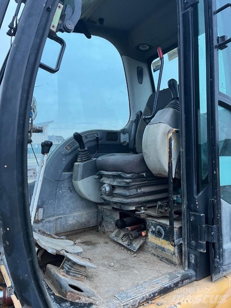JCB 8080 中型挖掘机