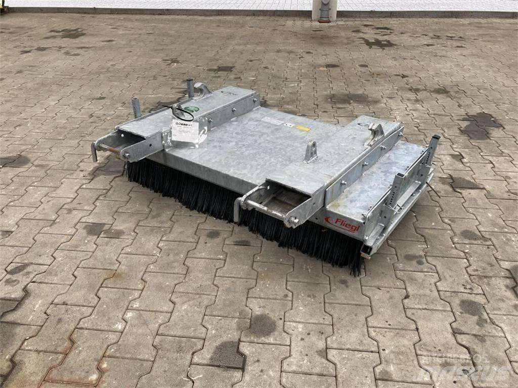 Fliegl Löwe 1,50m 扫地机