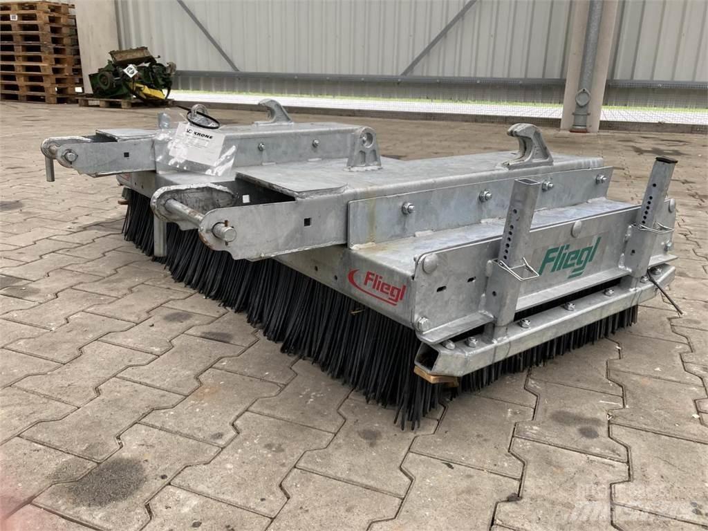 Fliegl Löwe 1,50m 扫地机