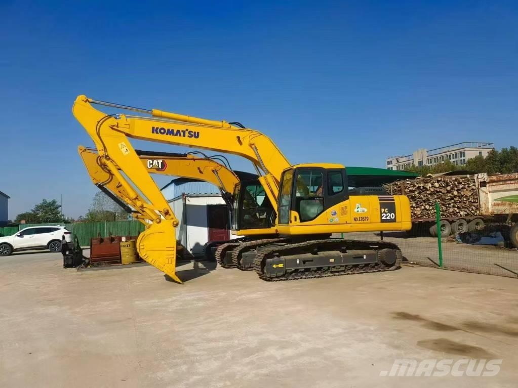 Komatsu PC 220 履带挖掘机