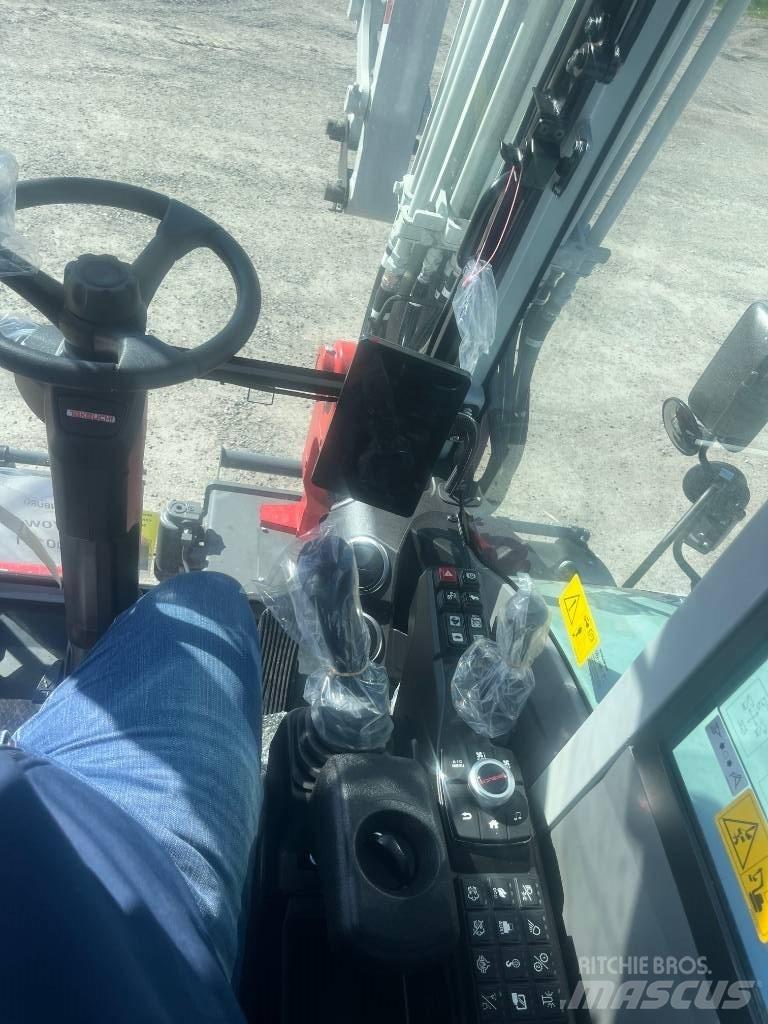 Takeuchi TB 370 W 轮式挖掘机