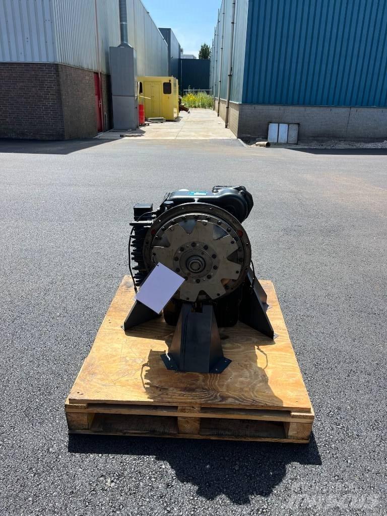  DANA 13.9TE10313-32 传动装置